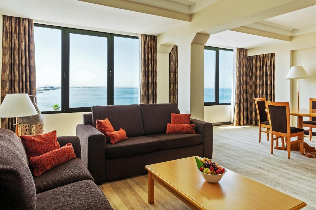 Готель Crowne Plaza Muscat By Ihg Екстер'єр фото