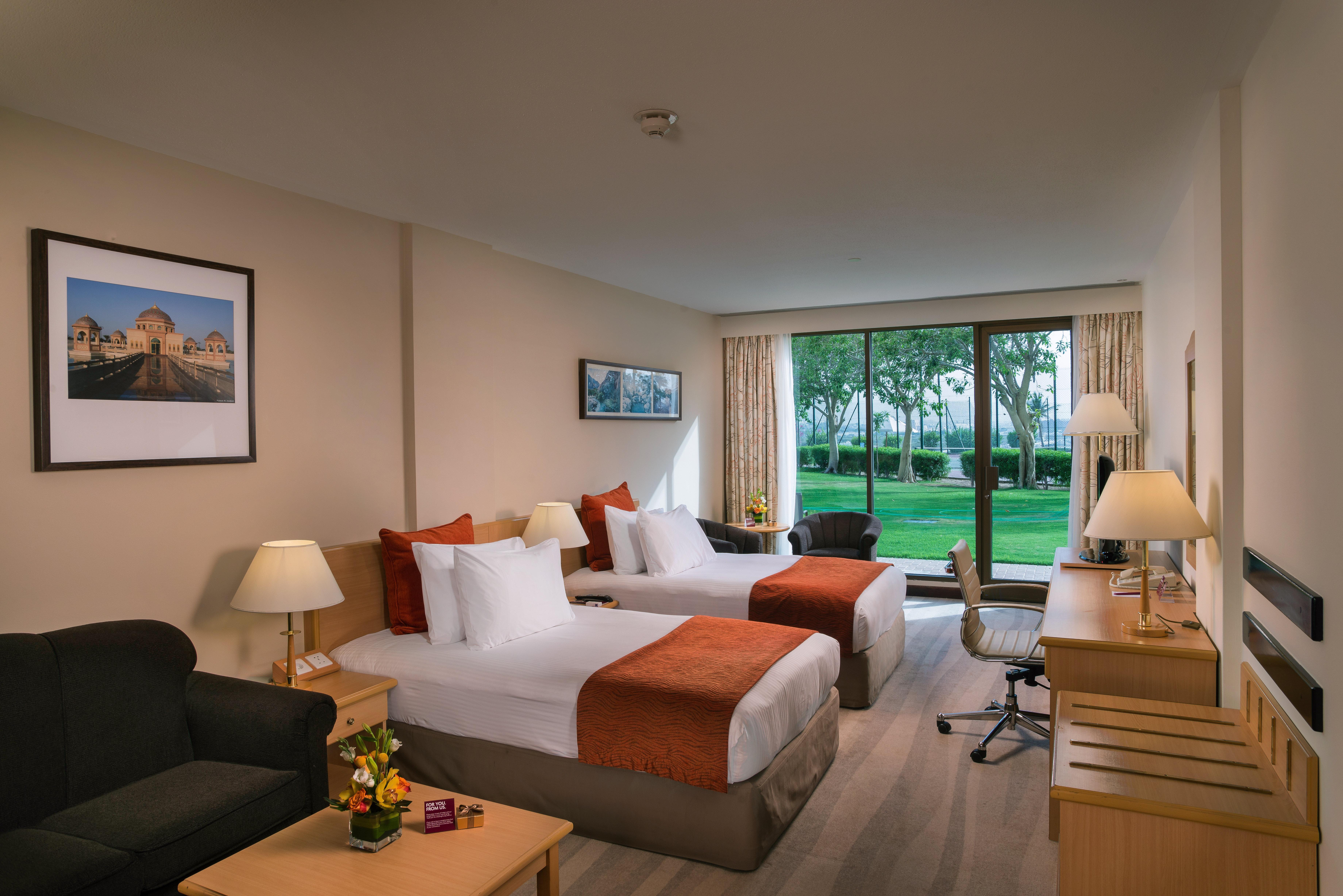 Готель Crowne Plaza Muscat By Ihg Екстер'єр фото