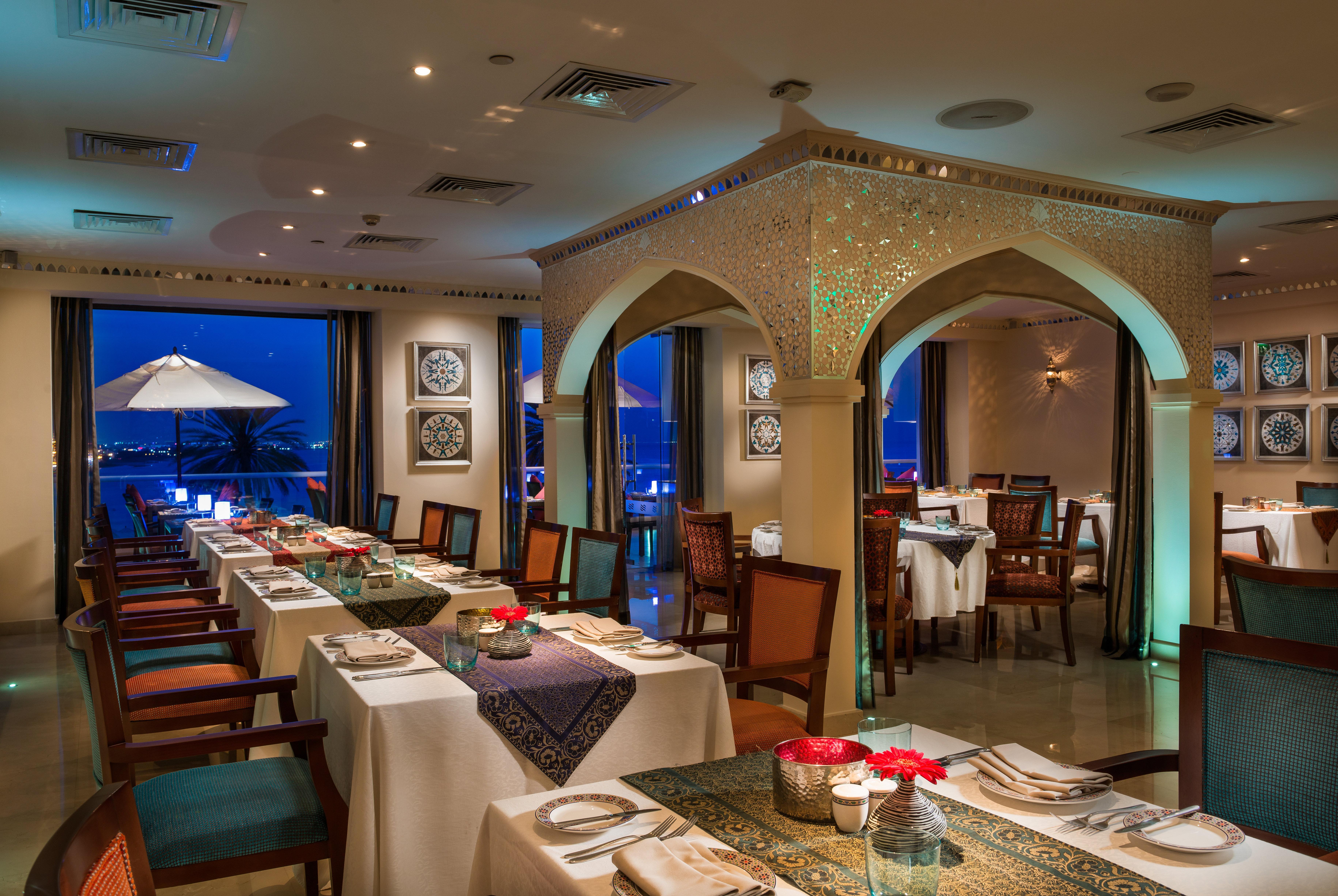 Готель Crowne Plaza Muscat By Ihg Екстер'єр фото
