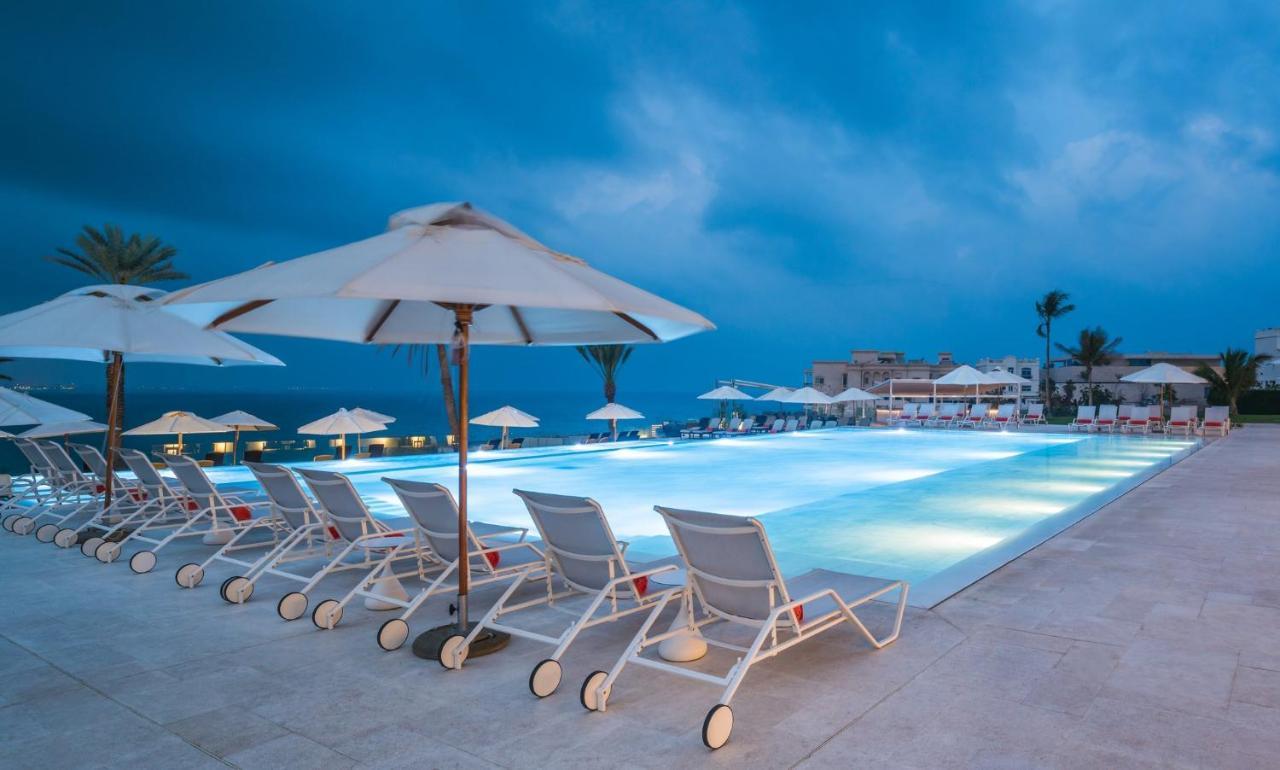 Готель Crowne Plaza Muscat By Ihg Екстер'єр фото